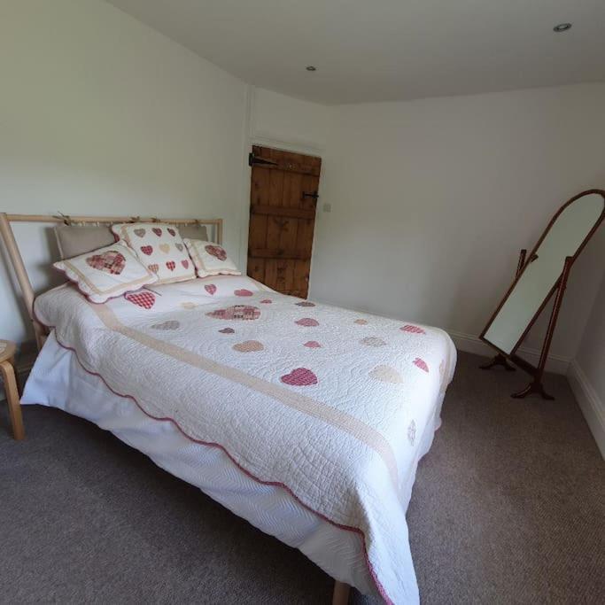 Priory Cottage Westbury  Exteriör bild